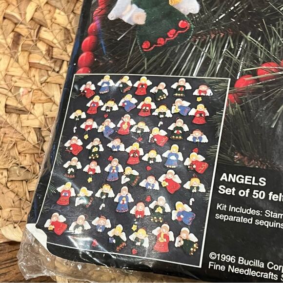 Vintage 1996 Bucilla Felt Appliqué Angels Set of 50 Ornaments Christmas Kit - Picture 6 of 13